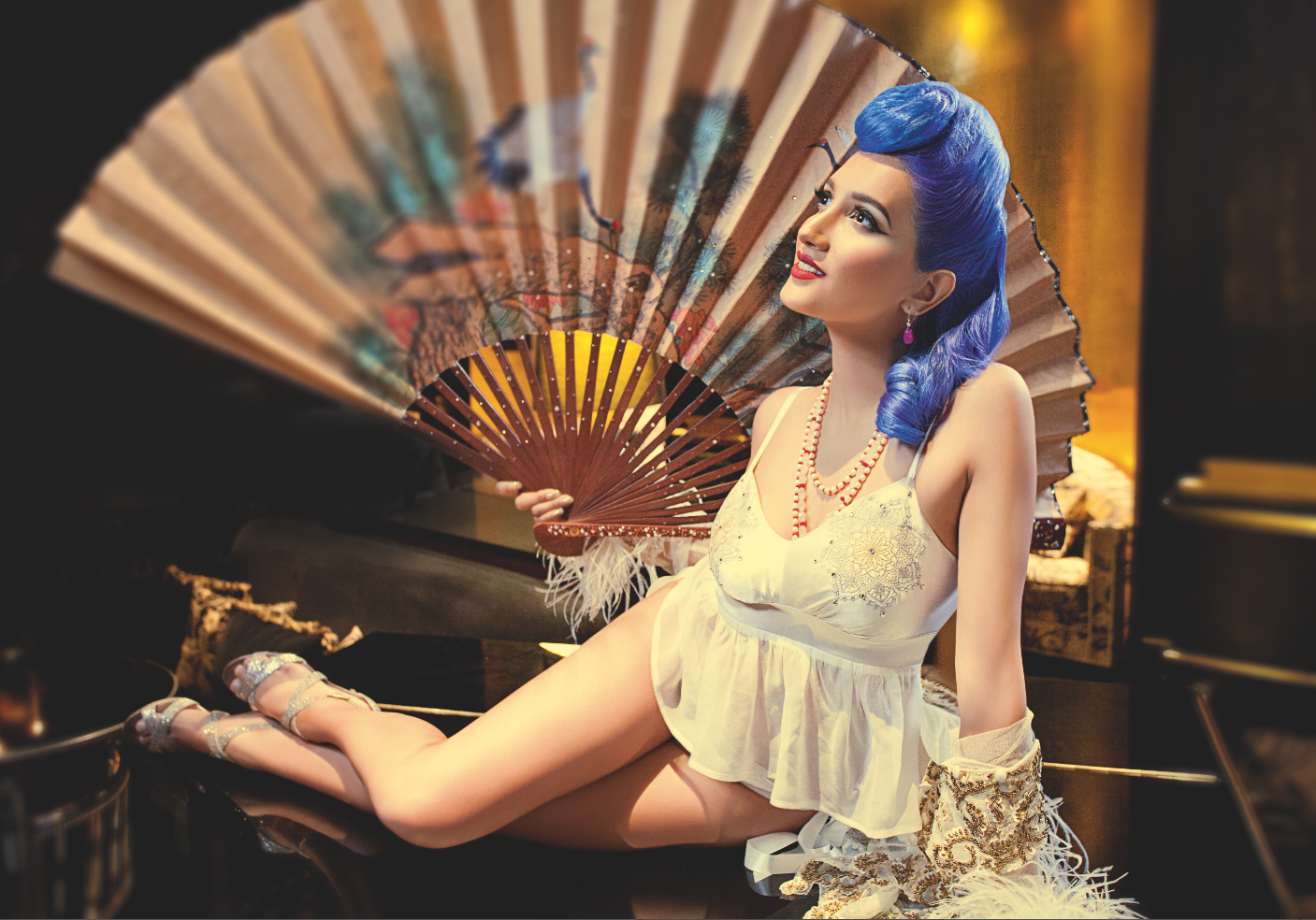 Sukki-Singapora-asian-burlesque-Asiana-performer-Singapore